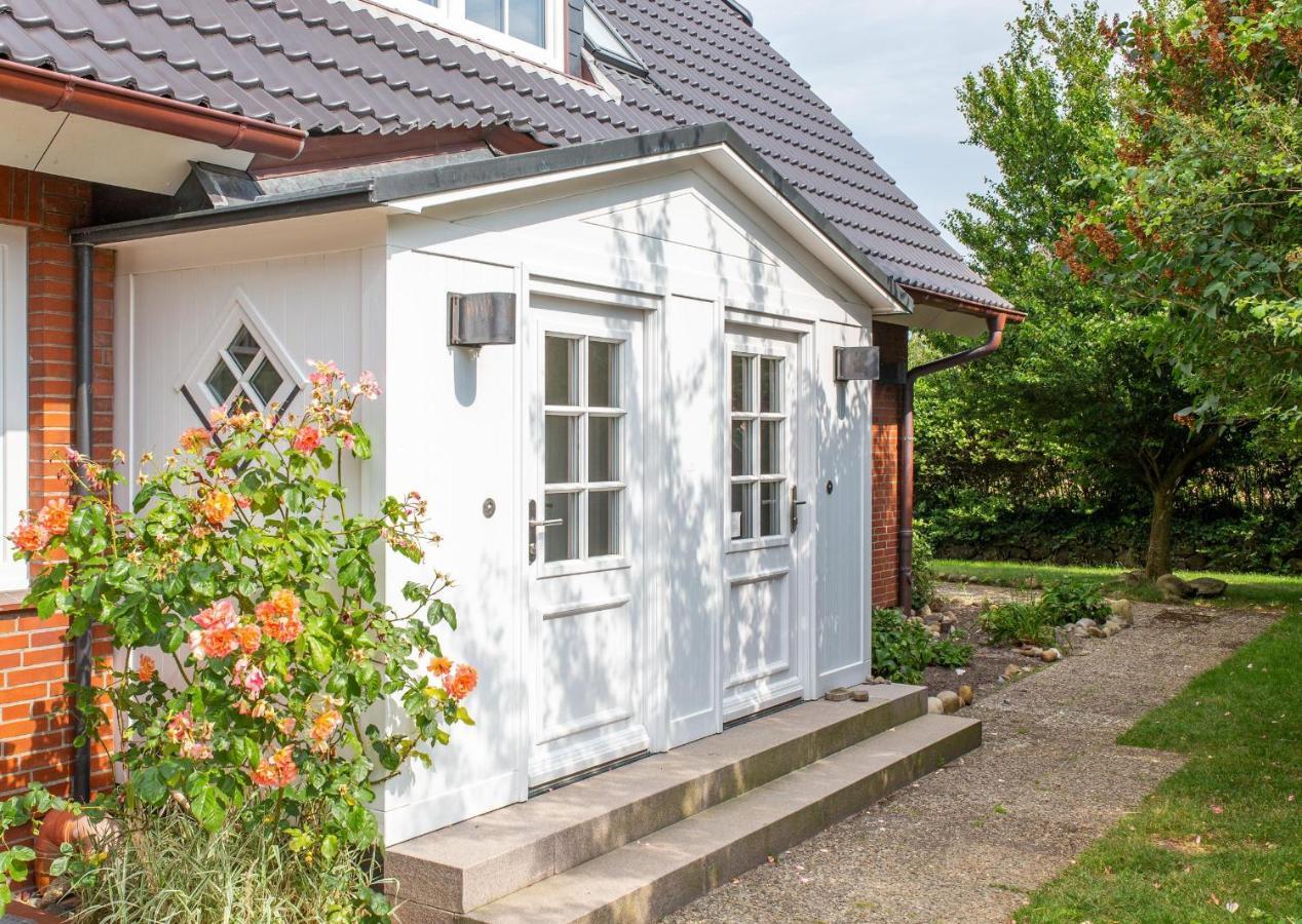 Haus Watthus - Wohnung Paradies Небель Екстер'єр фото